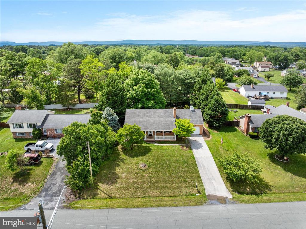 Image 29 of property listing at 111 WYTHE AVE, Stephens City, VA 22655