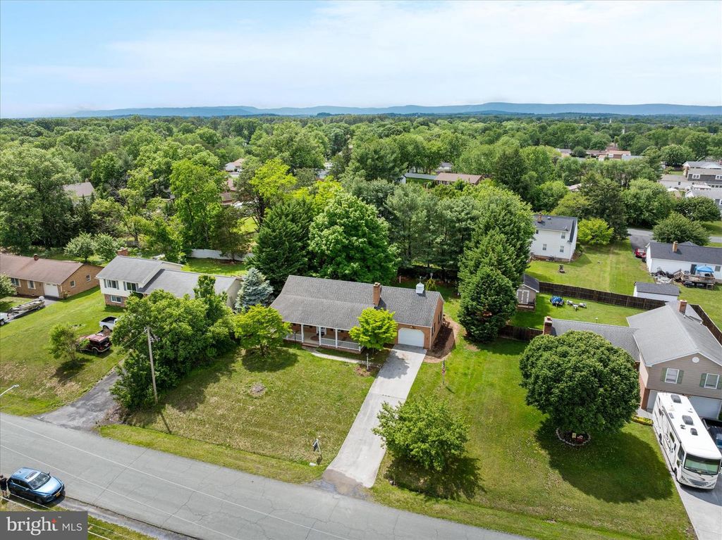 Image 30 of property listing at 111 WYTHE AVE, Stephens City, VA 22655