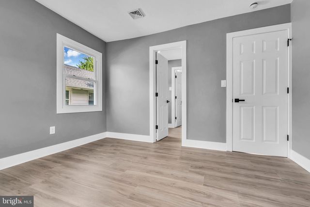 14 MELBOURNE LN, Willingboro, NJ 08046