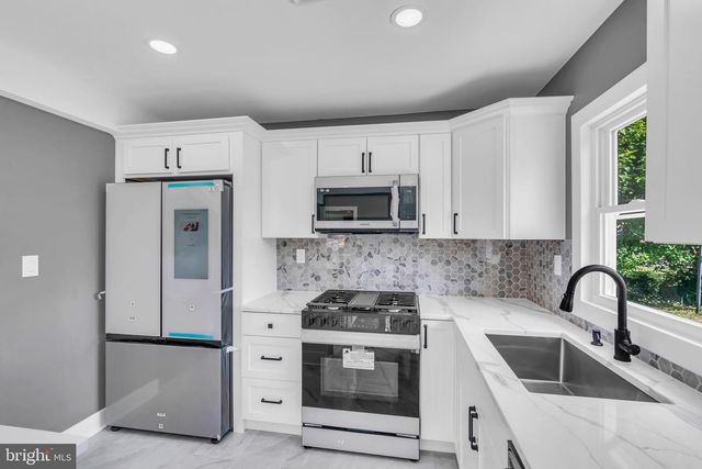 14 MELBOURNE LN, Willingboro, NJ 08046