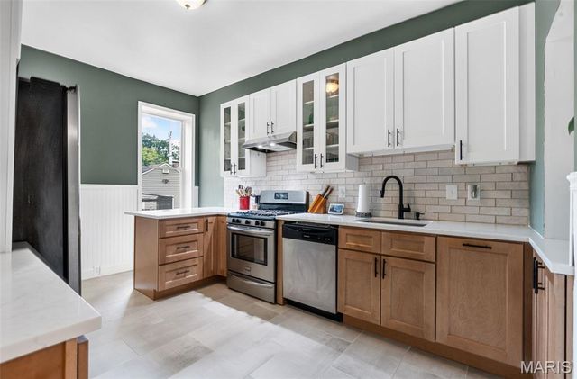 3412 Wyoming Street, St Louis, MO 63118
