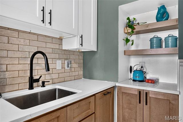 3412 Wyoming Street, St Louis, MO 63118