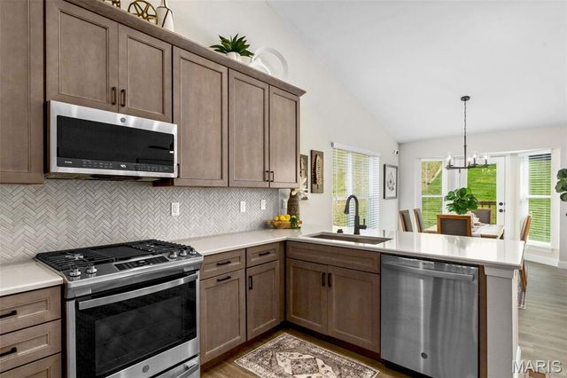 572 Evening Primrose Drive, Wentzville, MO 63385