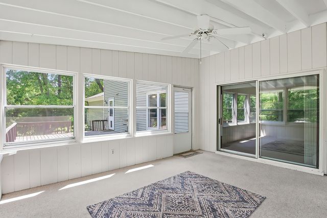 6710 Connecticut Trail, Crystal Lake, IL 60012