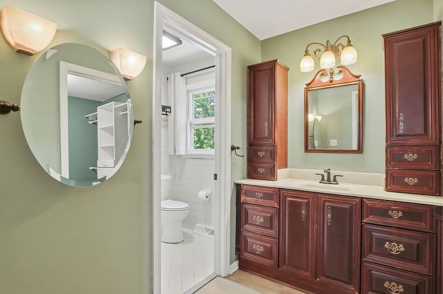 6710 Connecticut Trail, Crystal Lake, IL 60012