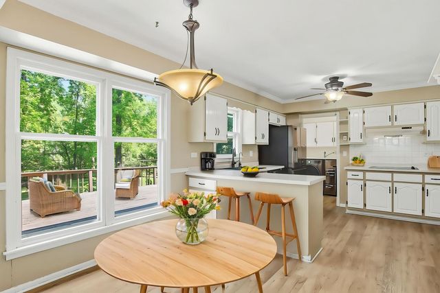 6710 Connecticut Trail, Crystal Lake, IL 60012