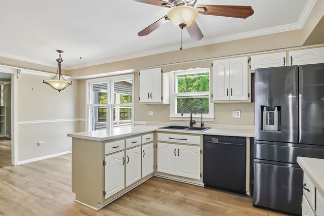 6710 Connecticut Trail, Crystal Lake, IL 60012