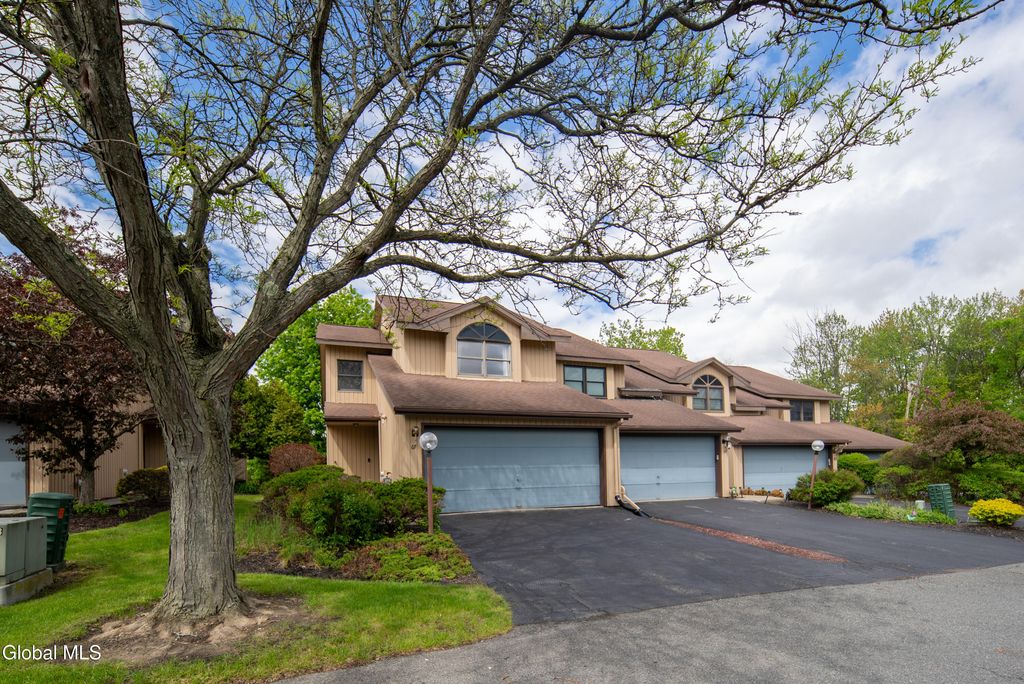 67 Harvard Road, Watervliet, NY 12189