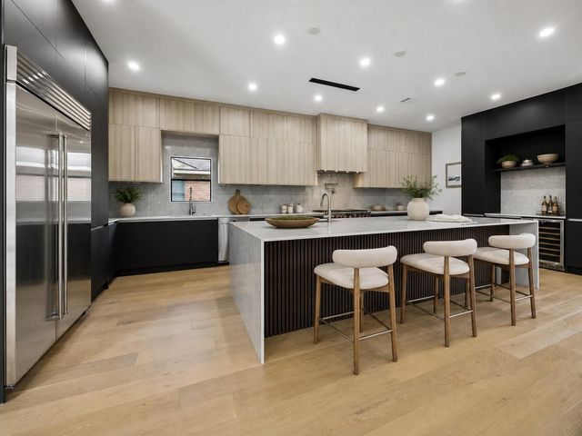5430 Rutherglenn Drive, Houston, TX 77096