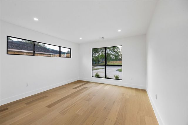 5430 Rutherglenn Drive, Houston, TX 77096