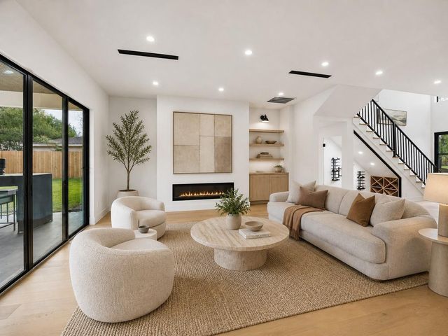 5430 Rutherglenn Drive, Houston, TX 77096