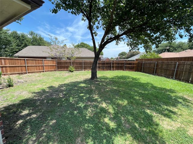 8206 Quail Court, Rowlett, TX 75089