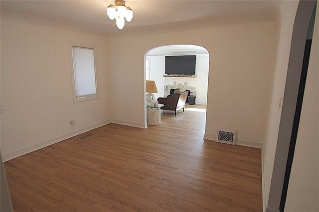 5840 Blue Ridge Boulevard, Raytown, MO 64133