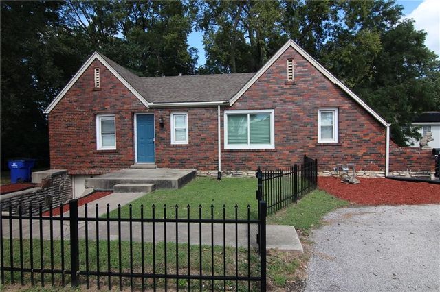 5840 Blue Ridge Boulevard, Raytown, MO 64133