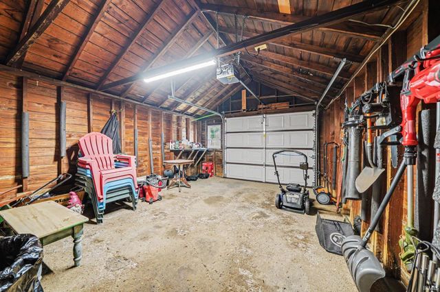 1025 W Battell Street, Mishawaka, IN 46545