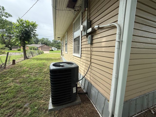 417 Putman Street, Sulphur Springs, TX 75482