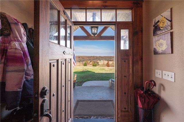 22083 W Mountain Road, Gravette, AR 72736