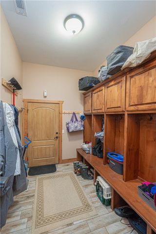 22083 W Mountain Road, Gravette, AR 72736