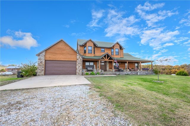 22083 W Mountain Road, Gravette, AR 72736