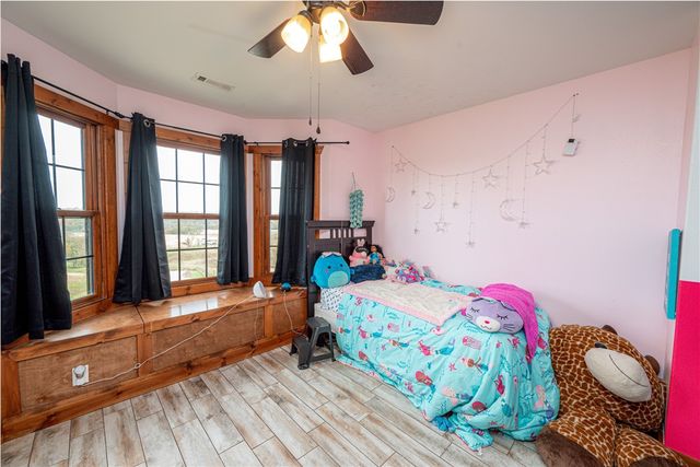 22083 W Mountain Road, Gravette, AR 72736