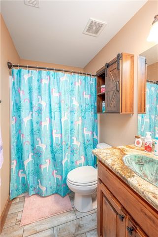 22083 W Mountain Road, Gravette, AR 72736