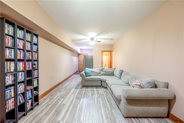 22083 W Mountain Road, Gravette, AR 72736