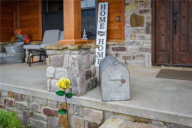 22083 W Mountain Road, Gravette, AR 72736