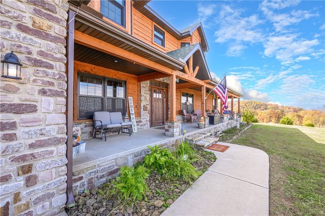 22083 W Mountain Road, Gravette, AR 72736