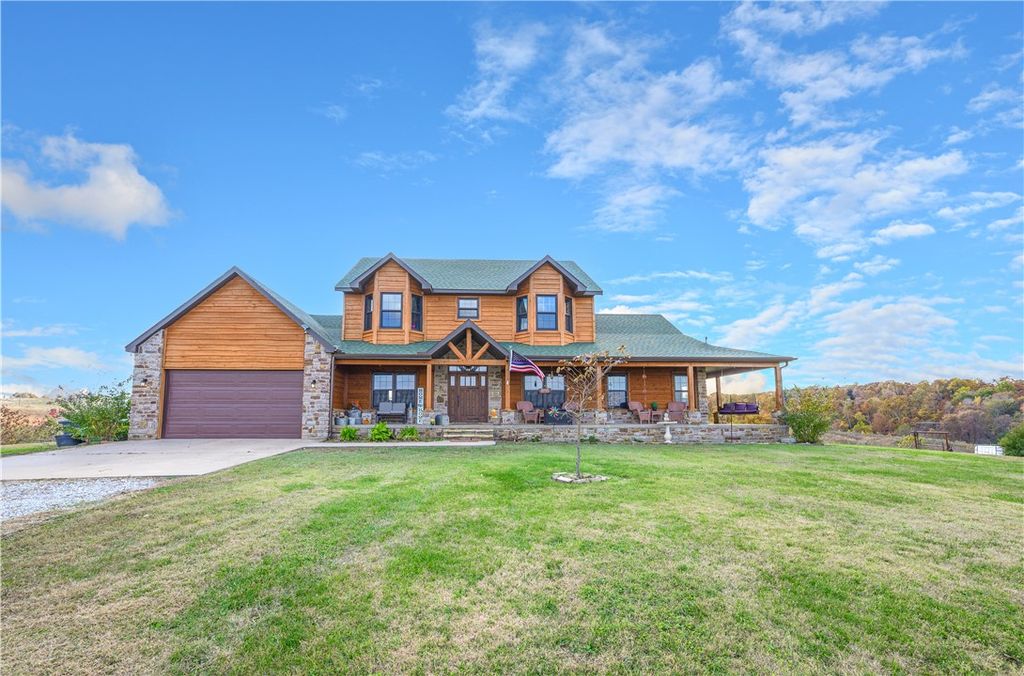 22083 W Mountain Road, Gravette, AR 72736