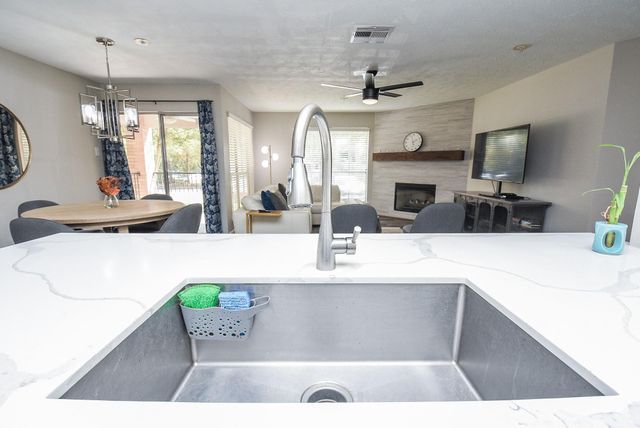 8051 Bay Branch Drive 112, The Woodlands, TX 77382