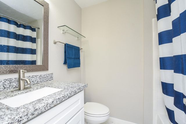 8051 Bay Branch Drive 112, The Woodlands, TX 77382