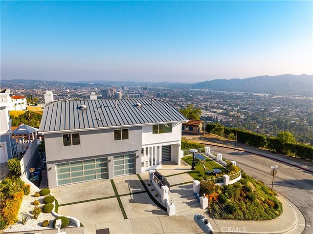 180 Aspen Oak Lane, Glendale, CA 91207