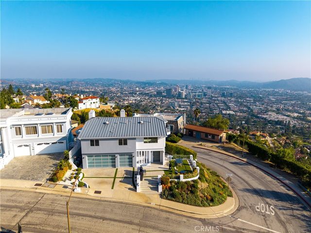 180 Aspen Oak Lane, Glendale, CA 91207