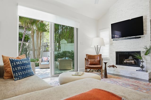208 Grandview UNIT 5, San Antonio, TX 78209