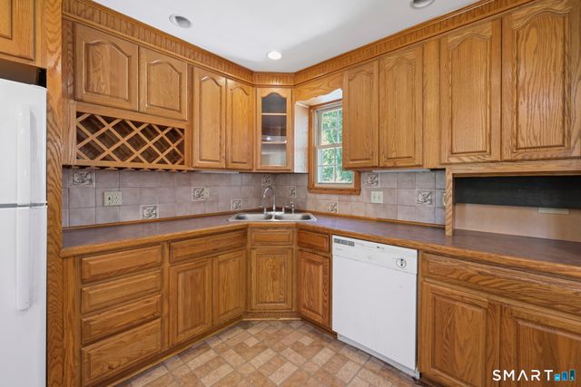 288 Knob Hill Road, Meriden, CT 06451