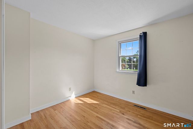 288 Knob Hill Road, Meriden, CT 06451