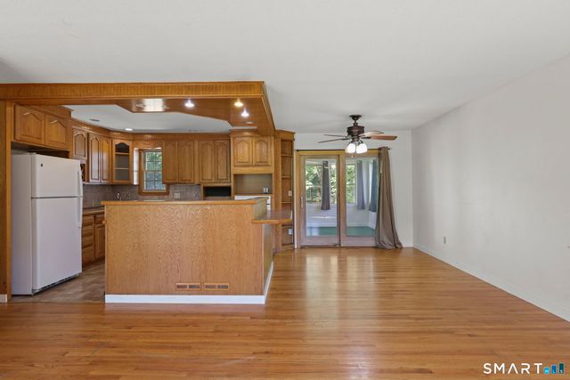 288 Knob Hill Road, Meriden, CT 06451