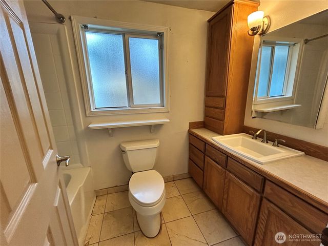 2714 Q St, Vancouver, WA 98663