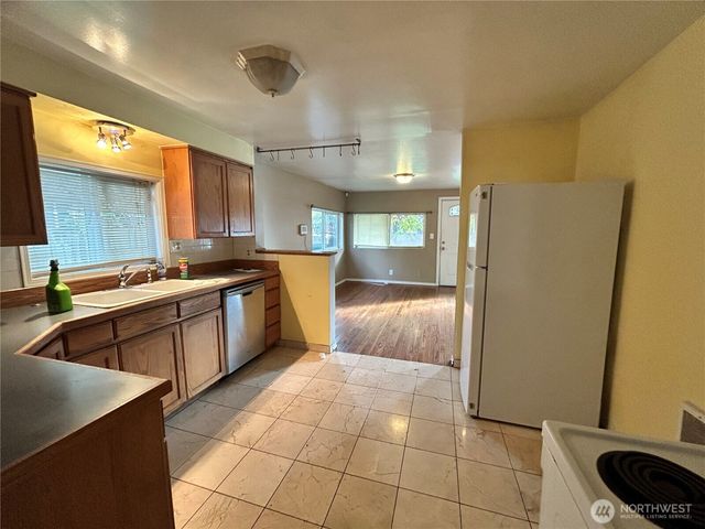 2714 Q St, Vancouver, WA 98663