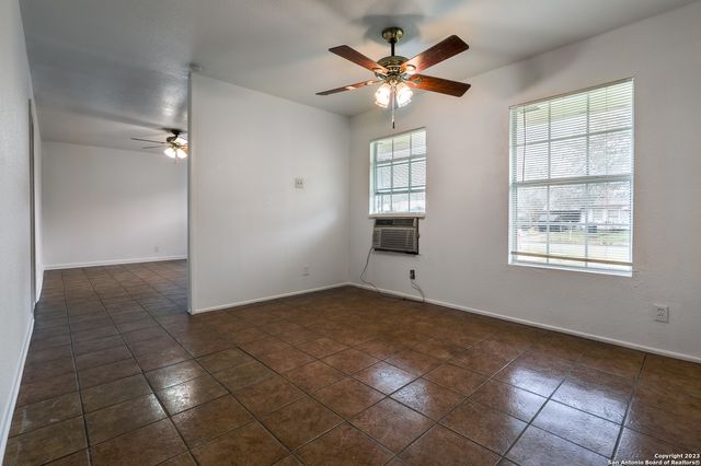 5434 PLUMTREE DR, San Antonio, TX 78242
