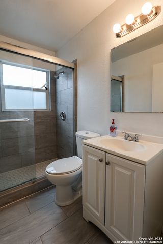 5434 PLUMTREE DR, San Antonio, TX 78242