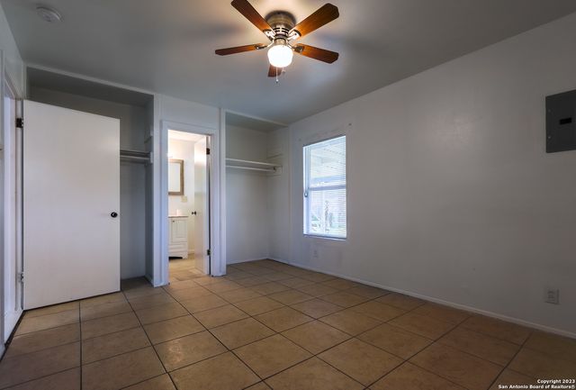 5434 PLUMTREE DR, San Antonio, TX 78242