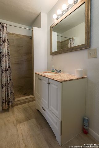 5434 PLUMTREE DR, San Antonio, TX 78242