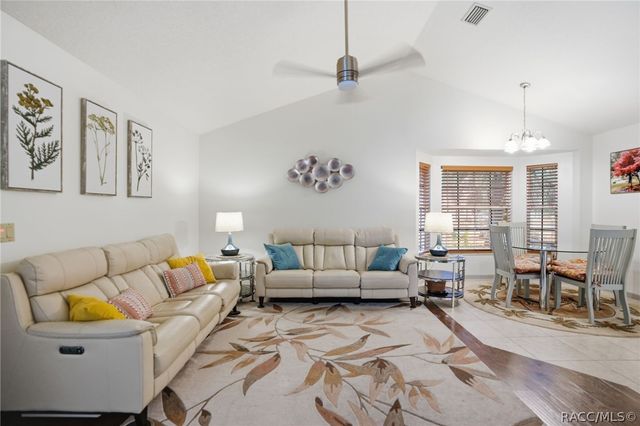 21 Sweetgum Court S, Homosassa, FL 34446