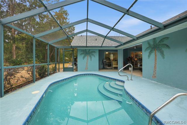 21 Sweetgum Court S, Homosassa, FL 34446