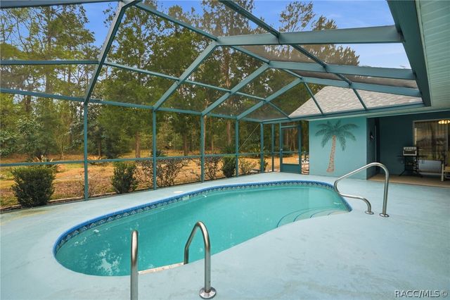 21 Sweetgum Court S, Homosassa, FL 34446