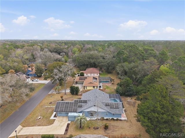 21 Sweetgum Court S, Homosassa, FL 34446