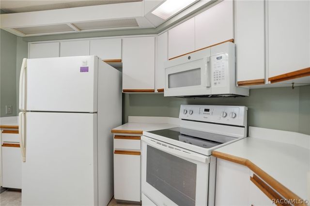 21 Sweetgum Court S, Homosassa, FL 34446