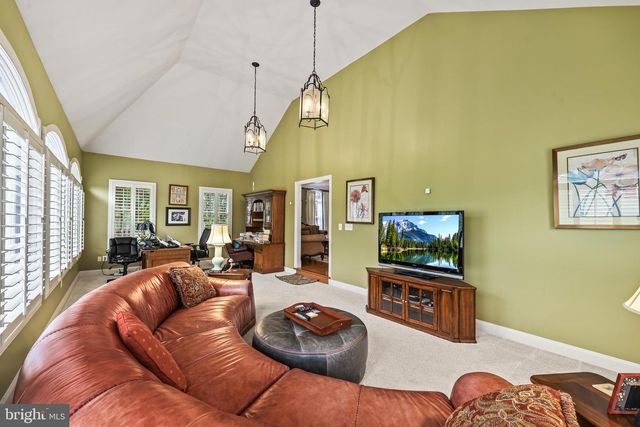 40890 BEECHNUT RD, Leesburg, VA 20175