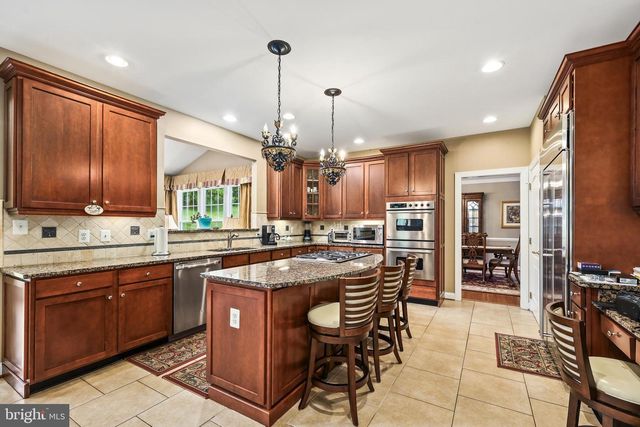 40890 BEECHNUT RD, Leesburg, VA 20175
